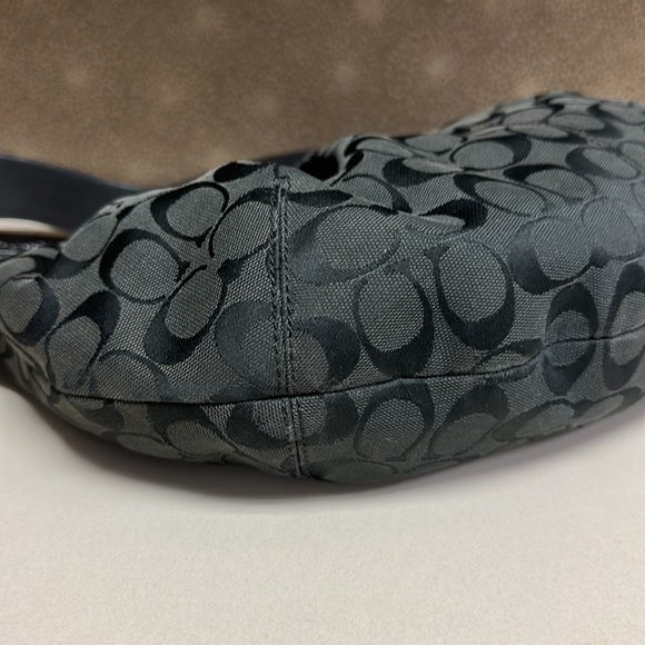 🔥🔥🔥Coach Black Signature Hobo Shoulder Bag - Picture 9 of 15